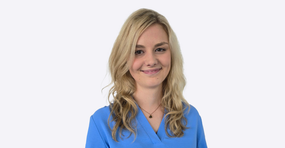 Julia-Henzler_AeroBeta_Mitarbeiter_Administration-Stuttgart